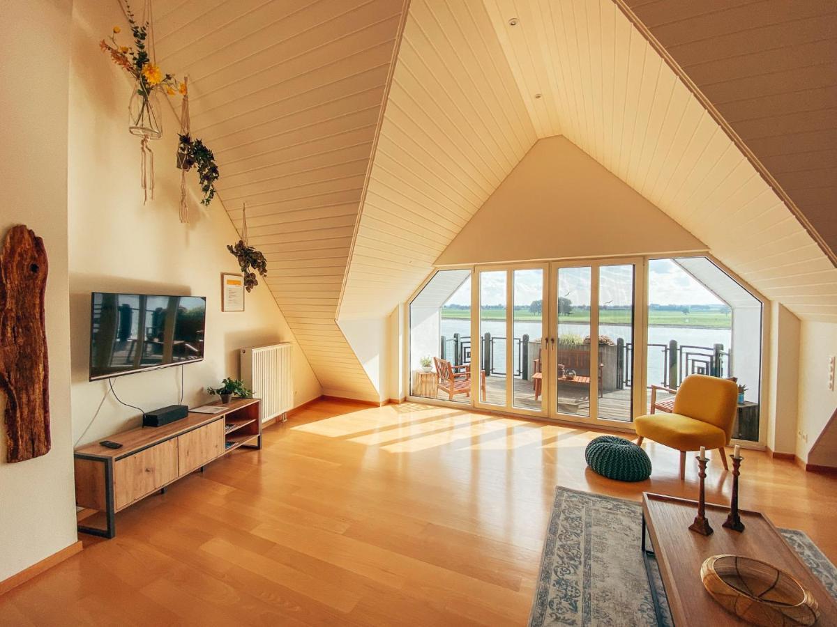 Rheinloft 3 - Grosse Giebelwohnung Mit Dachterrassen An Der Rheinpromenade Emmerich Luaran gambar