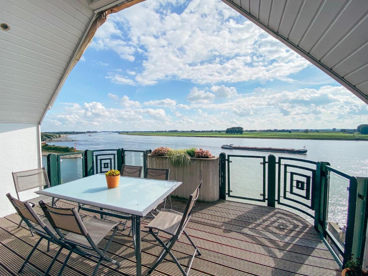 Rheinloft 3 - Grosse Giebelwohnung Mit Dachterrassen An Der Rheinpromenade Emmerich Luaran gambar